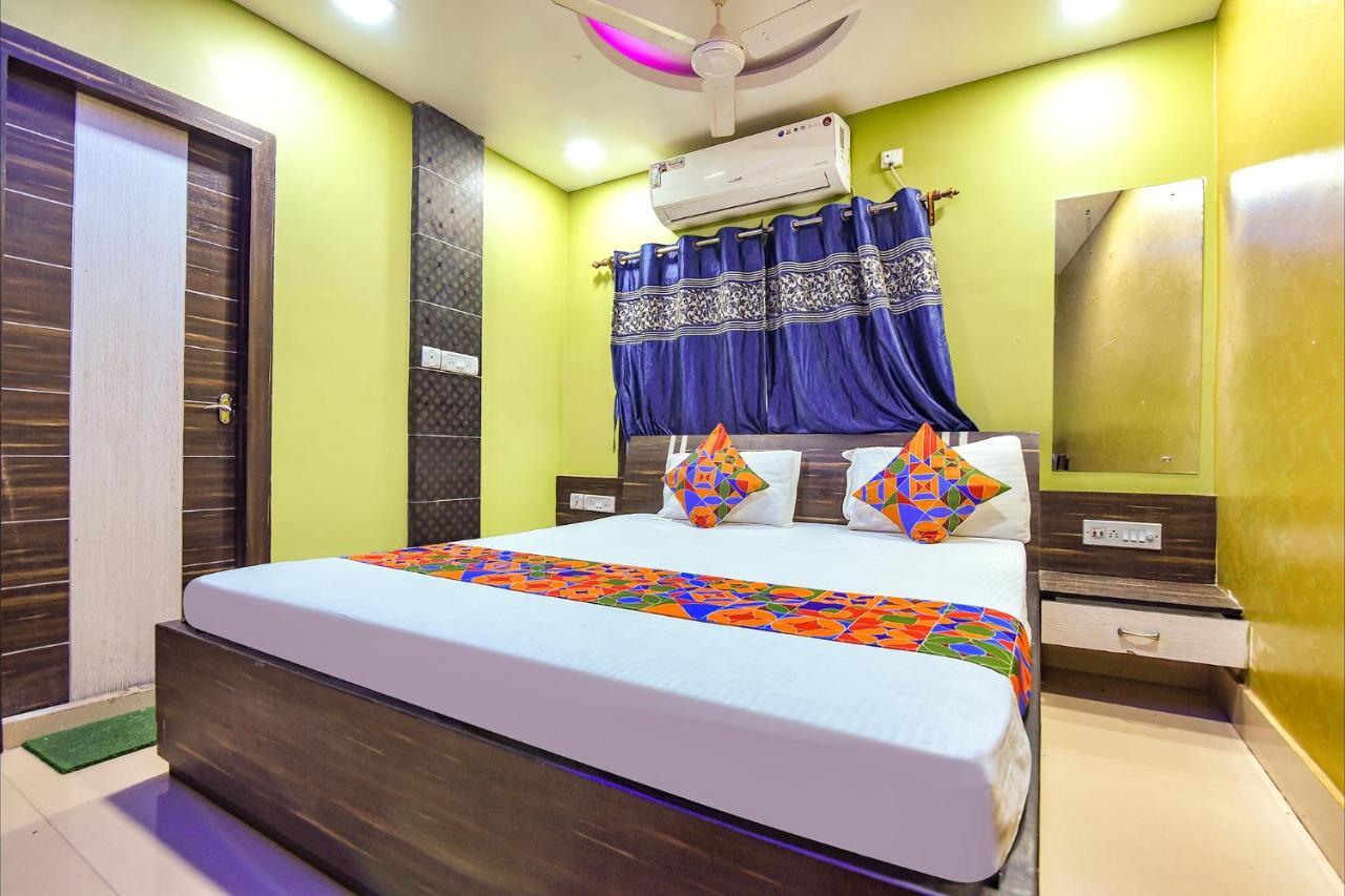 Fabhotel Dreamland Calcutta Exteriör bild